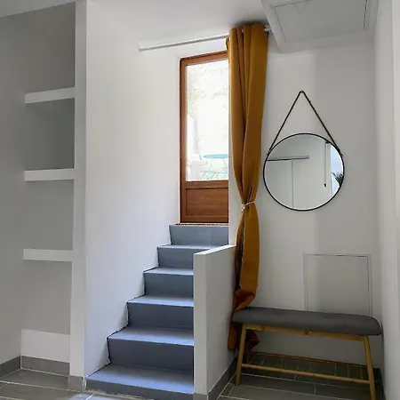 Apartament Le Cosy - T2 Avec Petite Cour Dans Centre Historique De *